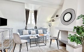 Unique & Beautiful Duplex In Saint-Germain