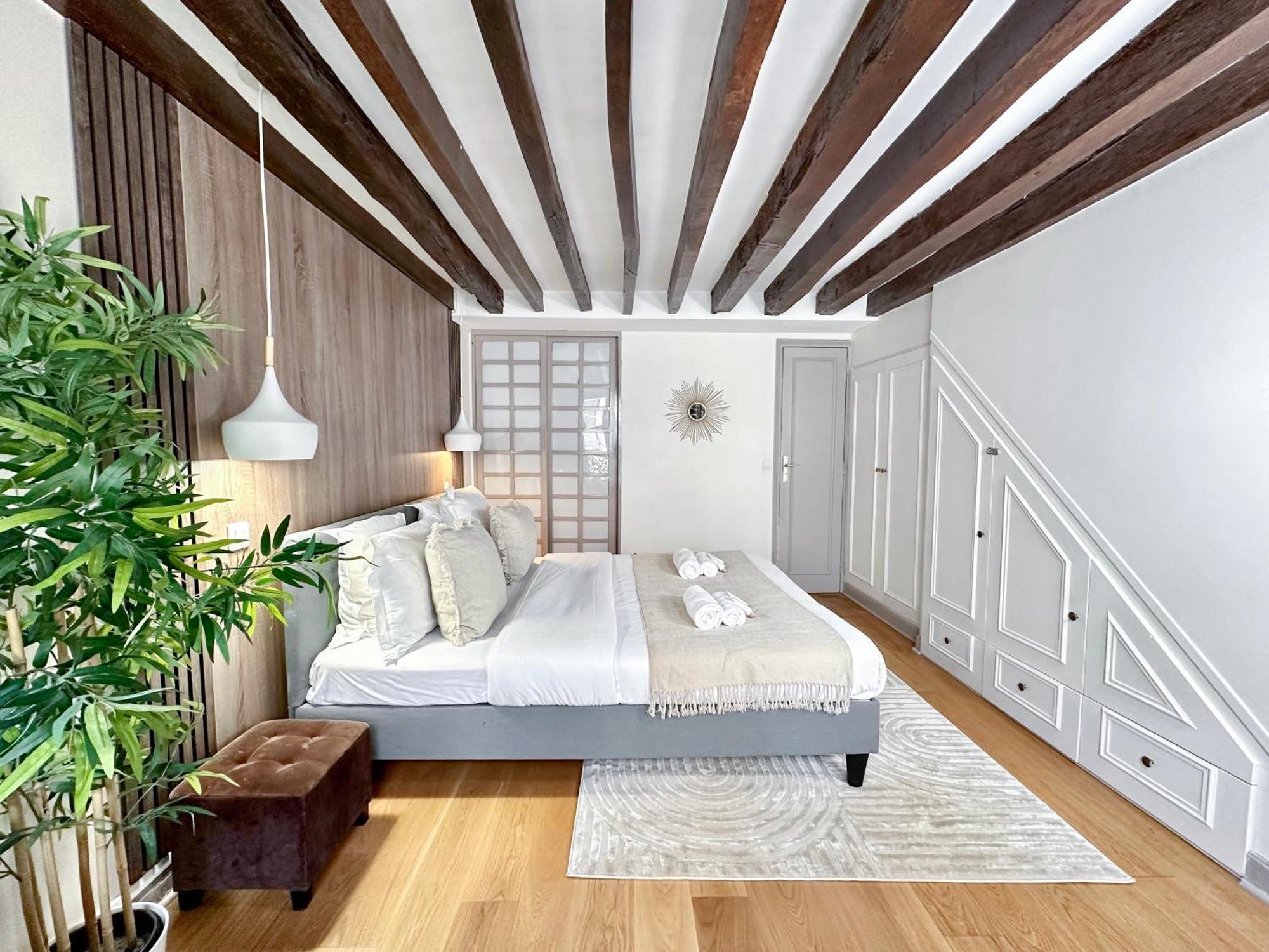 Unique & Beautiful Duplex In Saint-Germain Paris Exterior foto