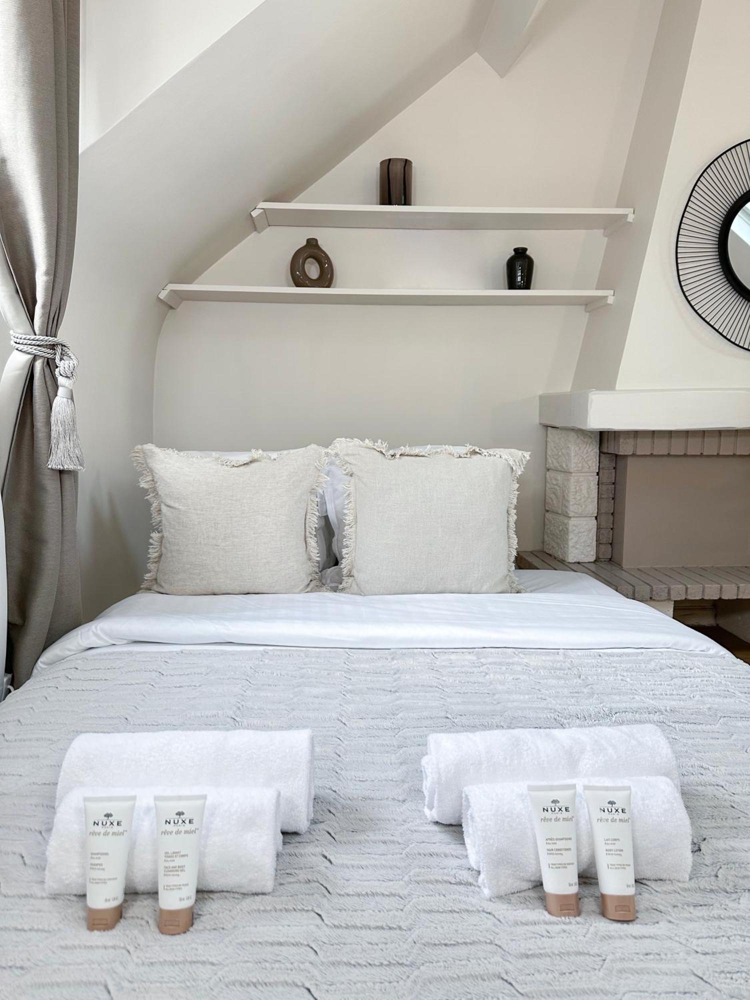Unique & Beautiful Duplex In Saint-Germain Paris Exterior foto