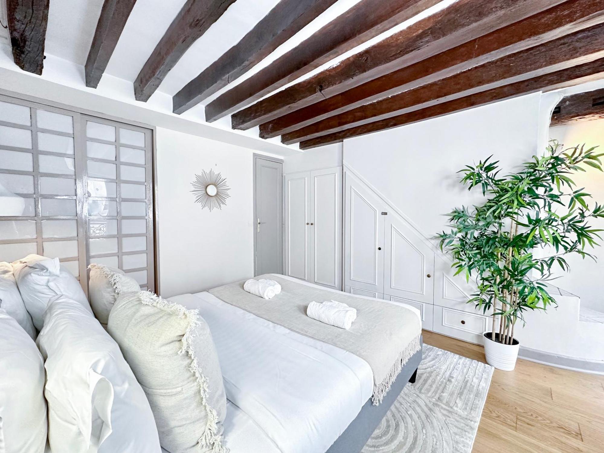 Unique & Beautiful Duplex In Saint-Germain Paris Exterior foto