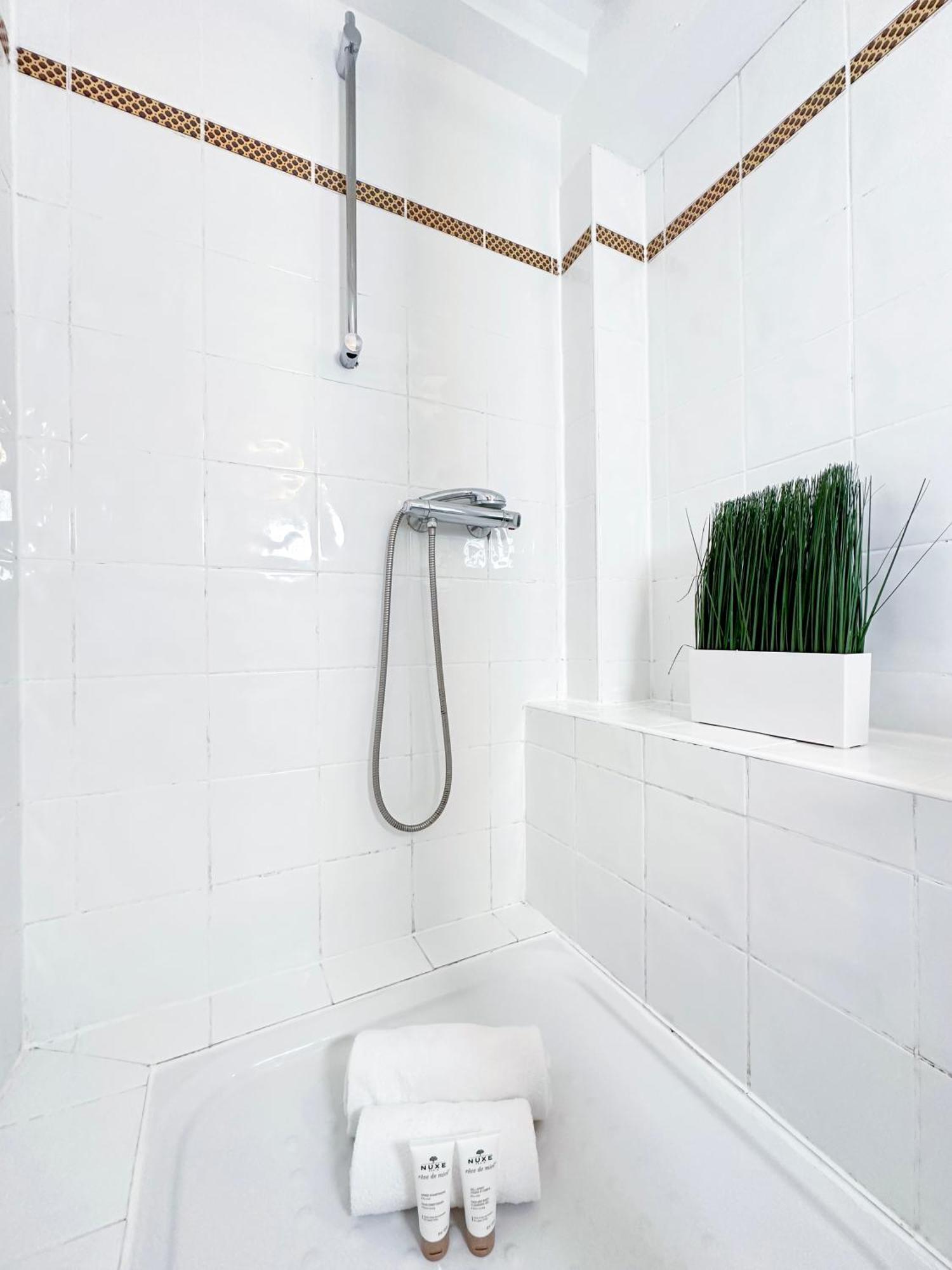 Unique & Beautiful Duplex In Saint-Germain Paris Exterior foto